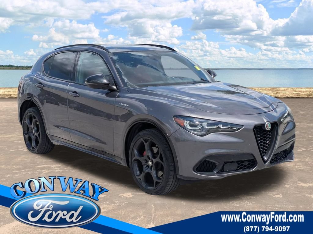 Used 2024 Alfa Romeo Stelvio Veloce AWD/4WD video 1