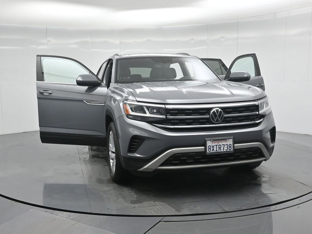 Used 2021 Volkswagen Atlas Cross Sport SE w/ Panoramic Sunroof Package image 34