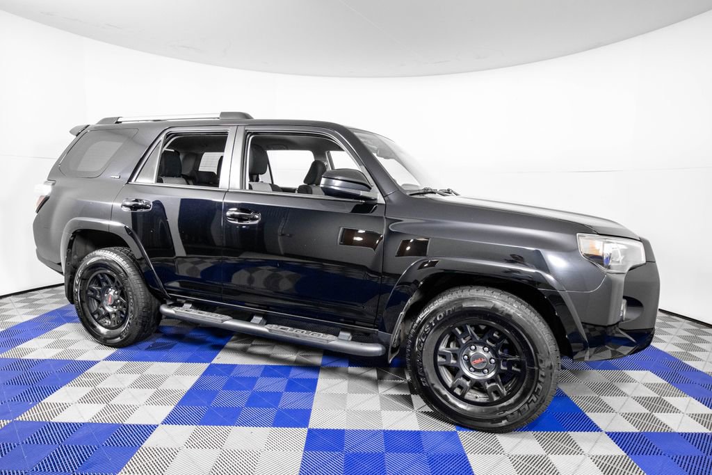 Used 2021 Toyota 4Runner SR5 image 3