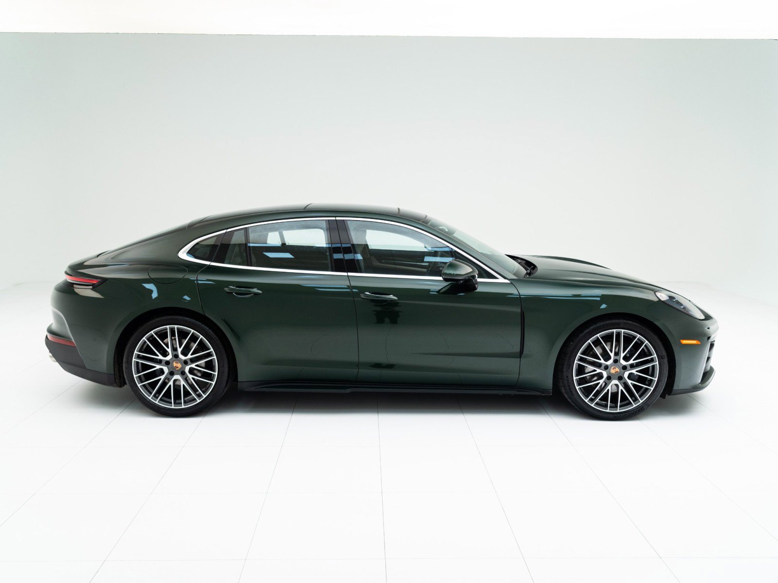 New 2026 Porsche Panamera 4 AWD/4WD image 8