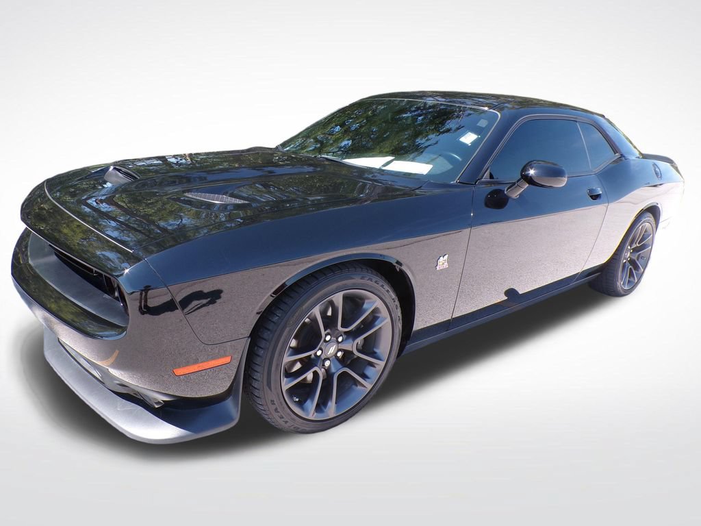 Used 2021 Dodge Challenger R/T Scat Pack RWD image 2