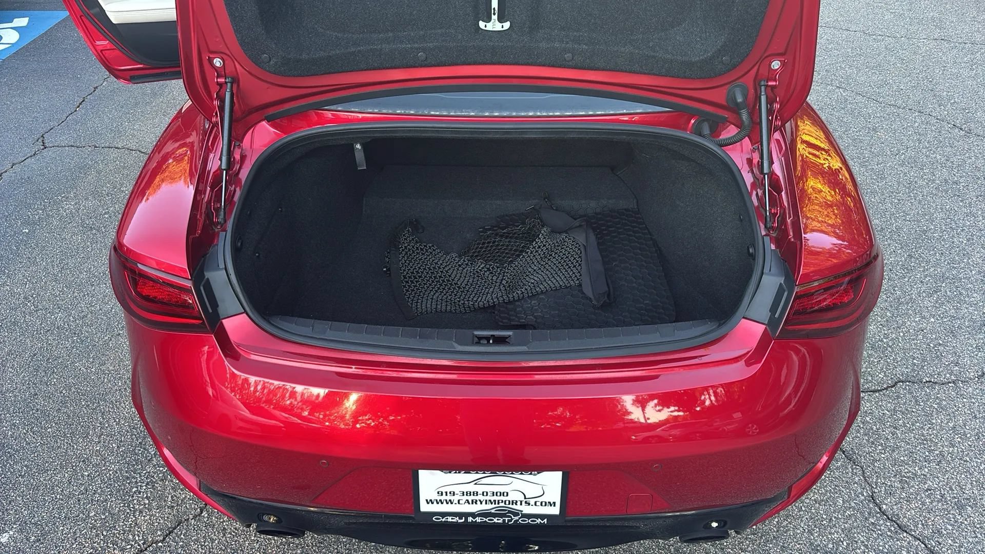 Used 2017 INFINITI Q60 Red Sport 400 RWD image 22