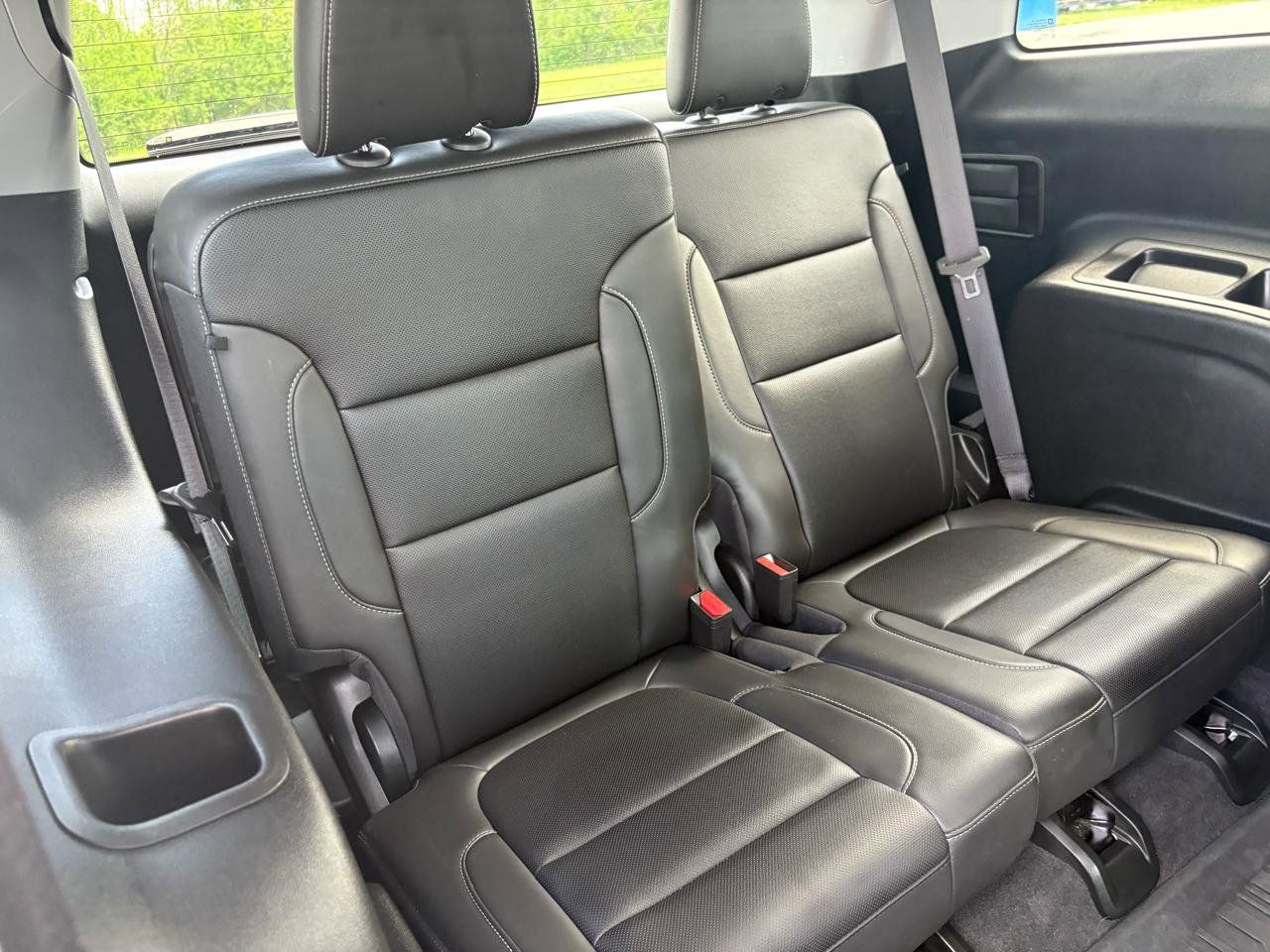 Used 2023 GMC Acadia SLT w/ Technology Package image 50