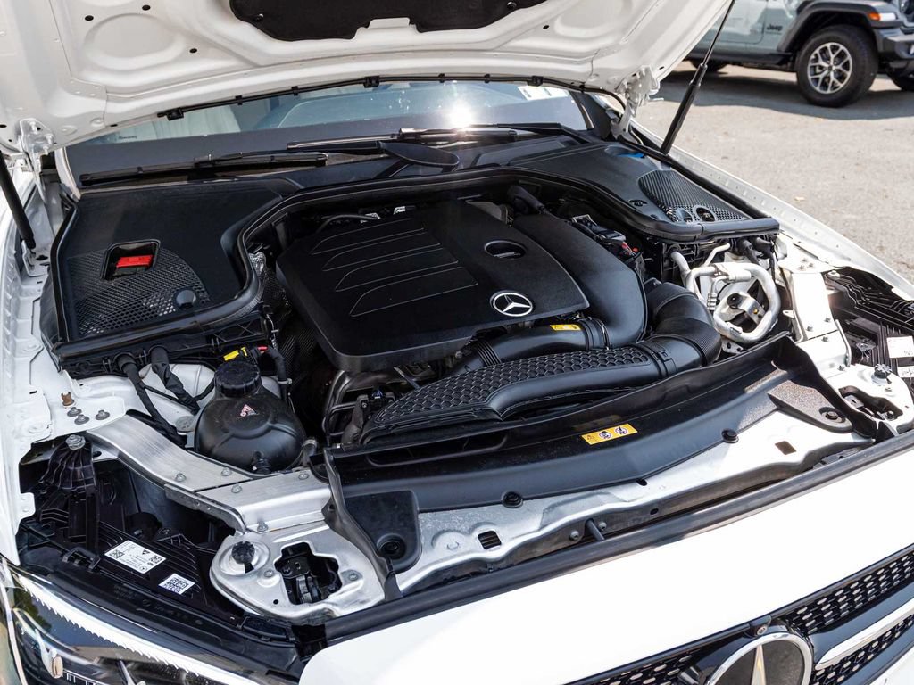 Used 2022 Mercedes-Benz E 350 4MATIC Sedan image 35