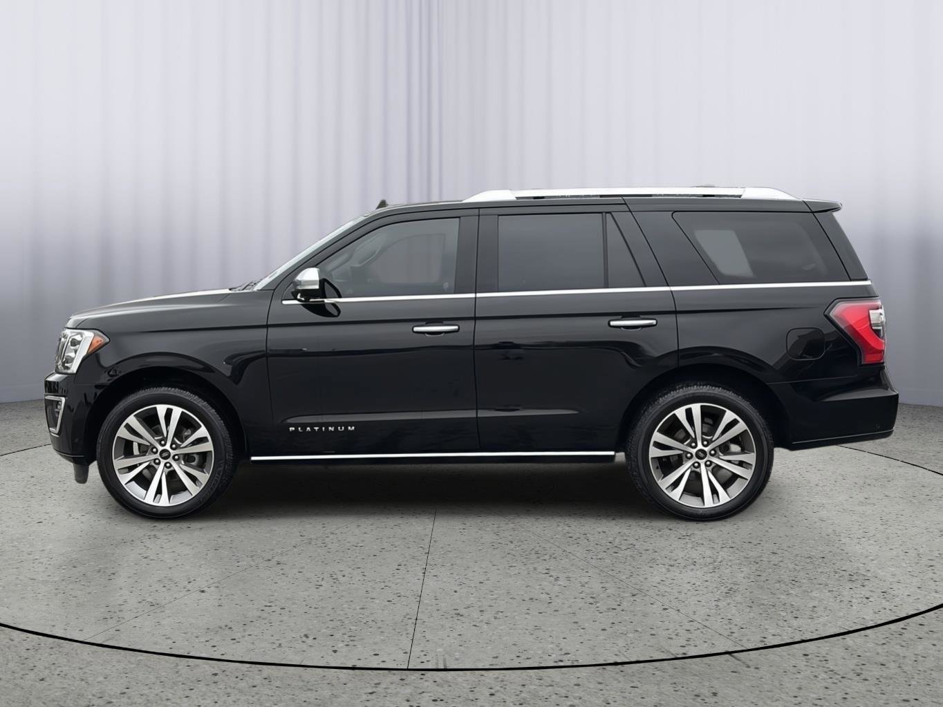 Used 2021 Ford Expedition Platinum image 2