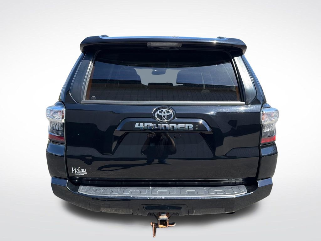 Used 2020 Toyota 4Runner SR5 Premium w/ Moonroof Package AWD/4WD image 4