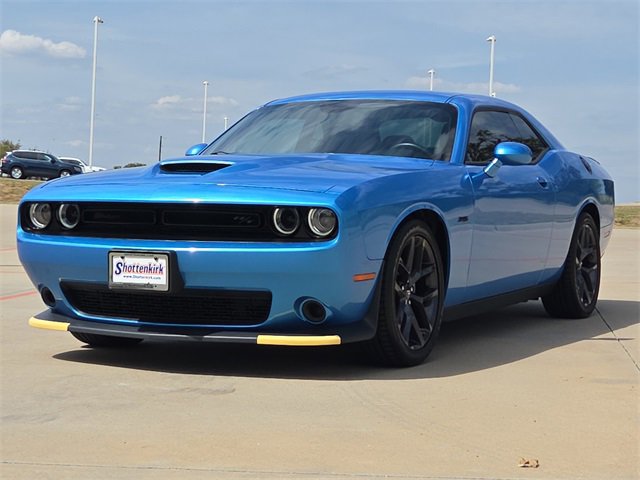 Used 2023 Dodge Challenger R/T w/ Blacktop Package image 3