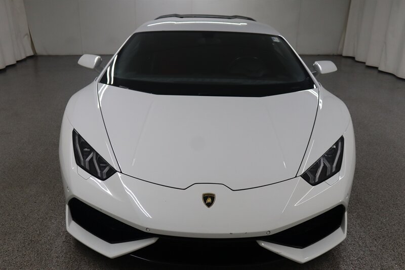 Used 2015 Lamborghini Huracan LP 610-4 AWD/4WD image 2