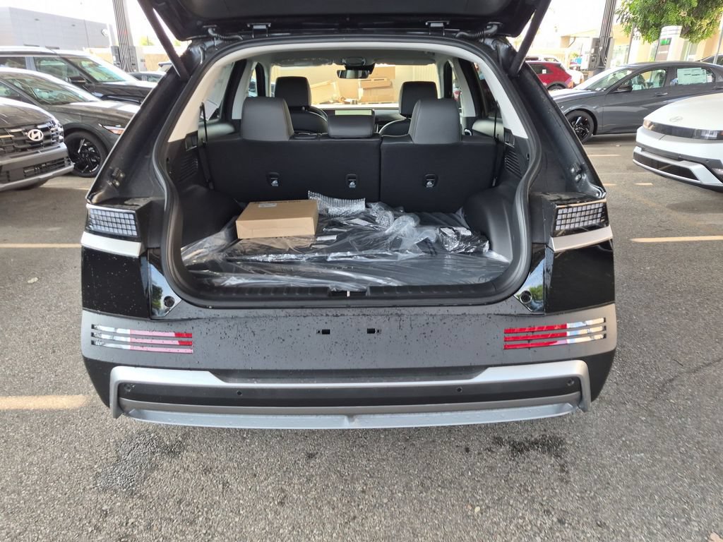 New 2026 Hyundai Ioniq 5 SEL RWD image 32