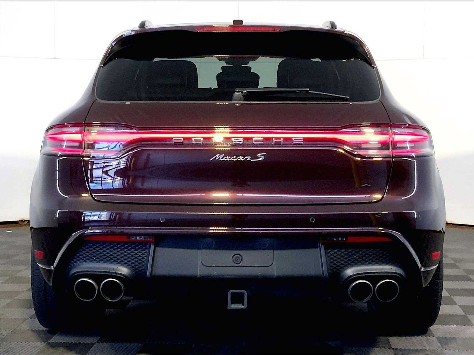 Used 2023 Porsche Macan S AWD/4WD image 7