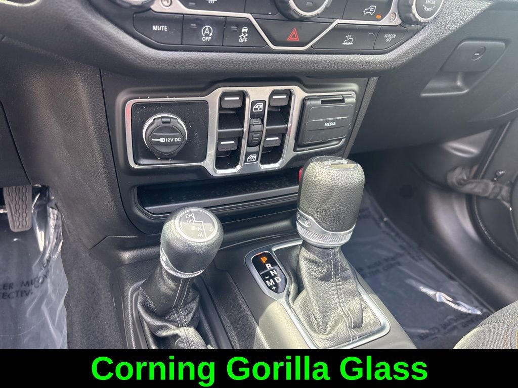 Used 2025 Jeep Wrangler Sport S image 17