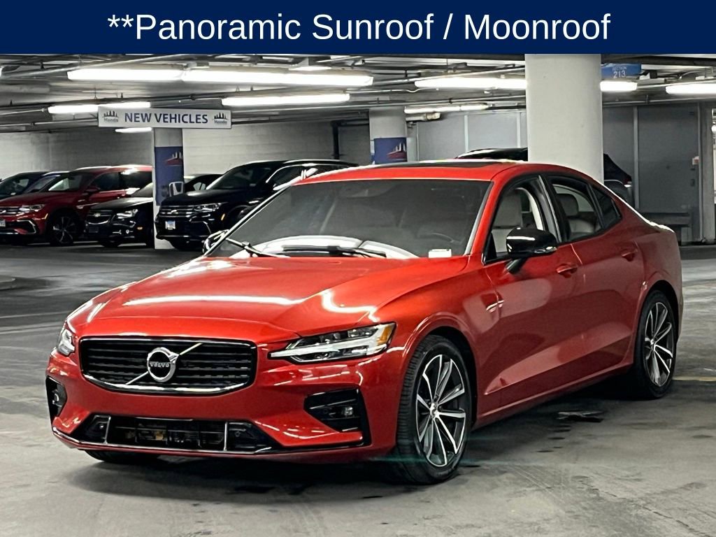 Used 2022 Volvo S60 B5 Momentum w/ Premium Package image 4