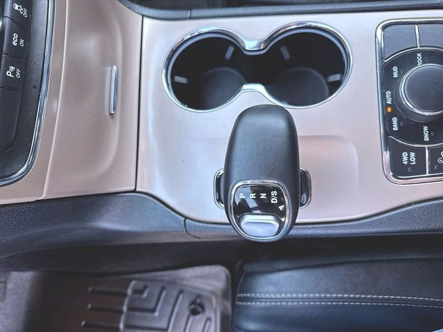 Used 2015 Jeep Grand Cherokee Limited w/ Trailer Tow Group IV image 16