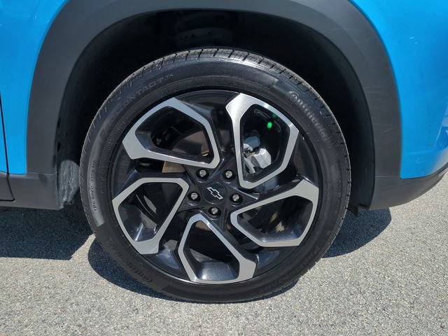 Used 2025 Chevrolet Trax RS w/ Driver Confidence Package FWD image 11