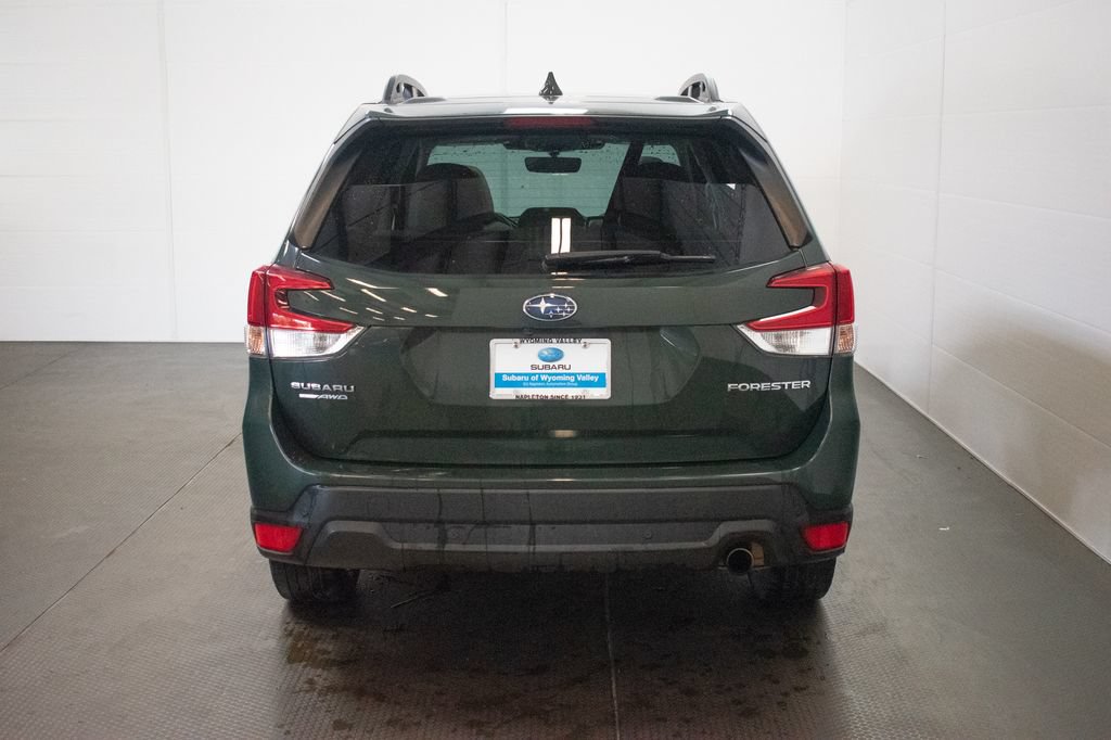 Used 2023 Subaru Forester Limited AWD/4WD image 5