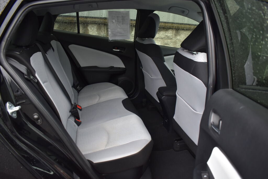 Used 2017 Toyota Prius Two w/ Prius Two Safety Plus Package FWD image 23
