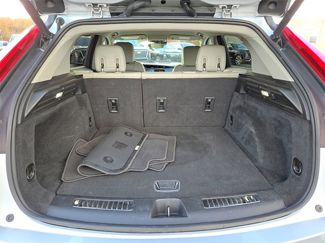 Used 2022 Cadillac XT4 Premium Luxury w/ Safety Alert Package image 23