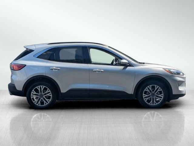 Used 2020 Ford Escape SEL image 3