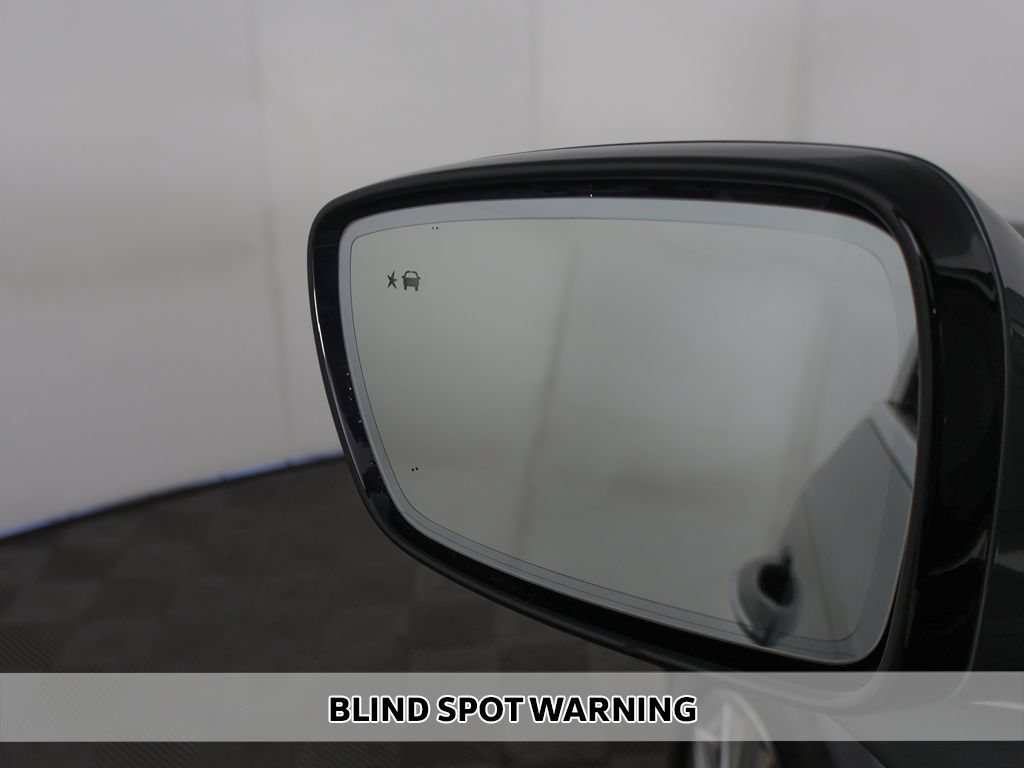 Used 2023 Buick Enclave Premium w/ Experience Buick Package FWD image 8