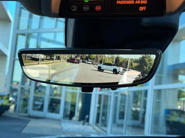 Certified 2022 Chevrolet Bolt EUV Premier w/ Sun & Sound Package FWD image 8