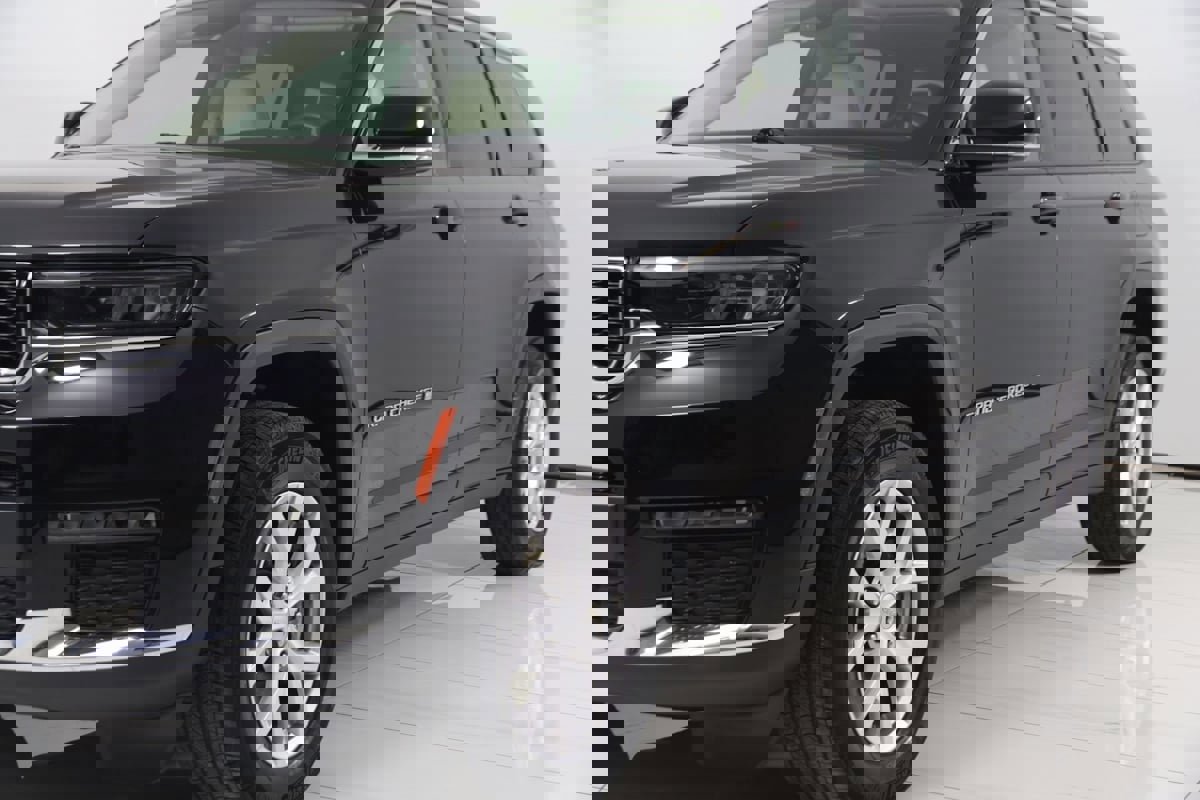 Used 2022 Jeep Grand Cherokee L Limited image 83