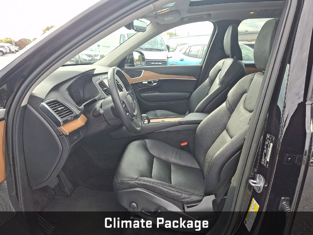 Used 2023 Volvo XC90 B6 Core AWD/4WD image 19