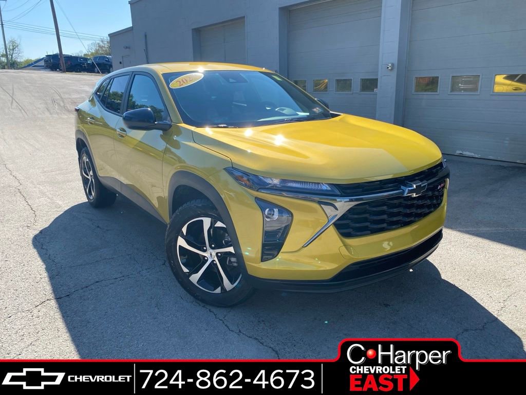 Used 2025 Chevrolet Trax RS