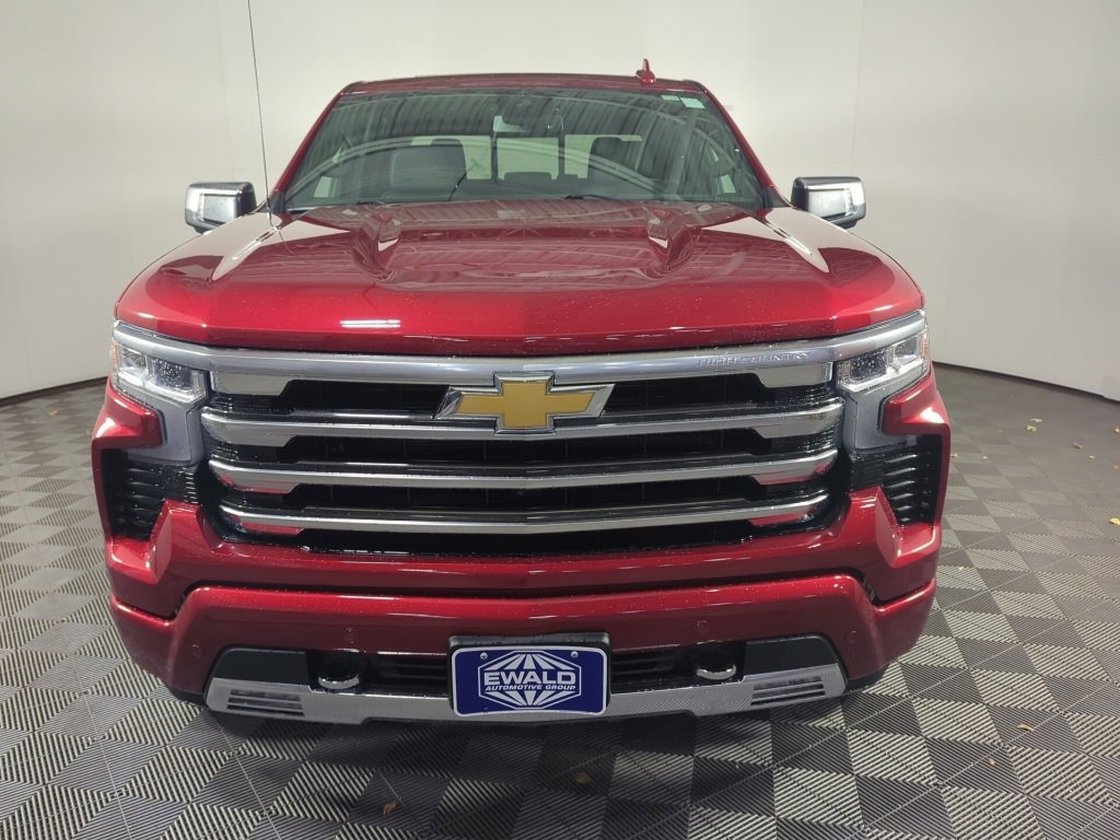 Used 2024 Chevrolet Silverado 1500 High Country image 9