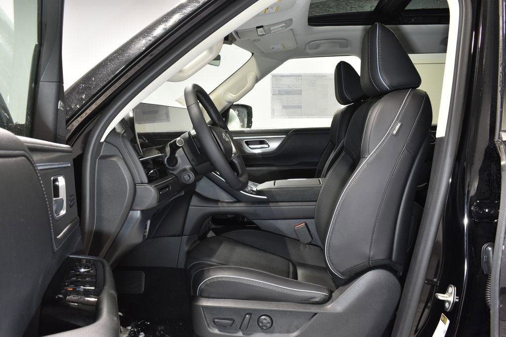 New 2026 INFINITI QX80 Luxe w/ Cargo Package image 11