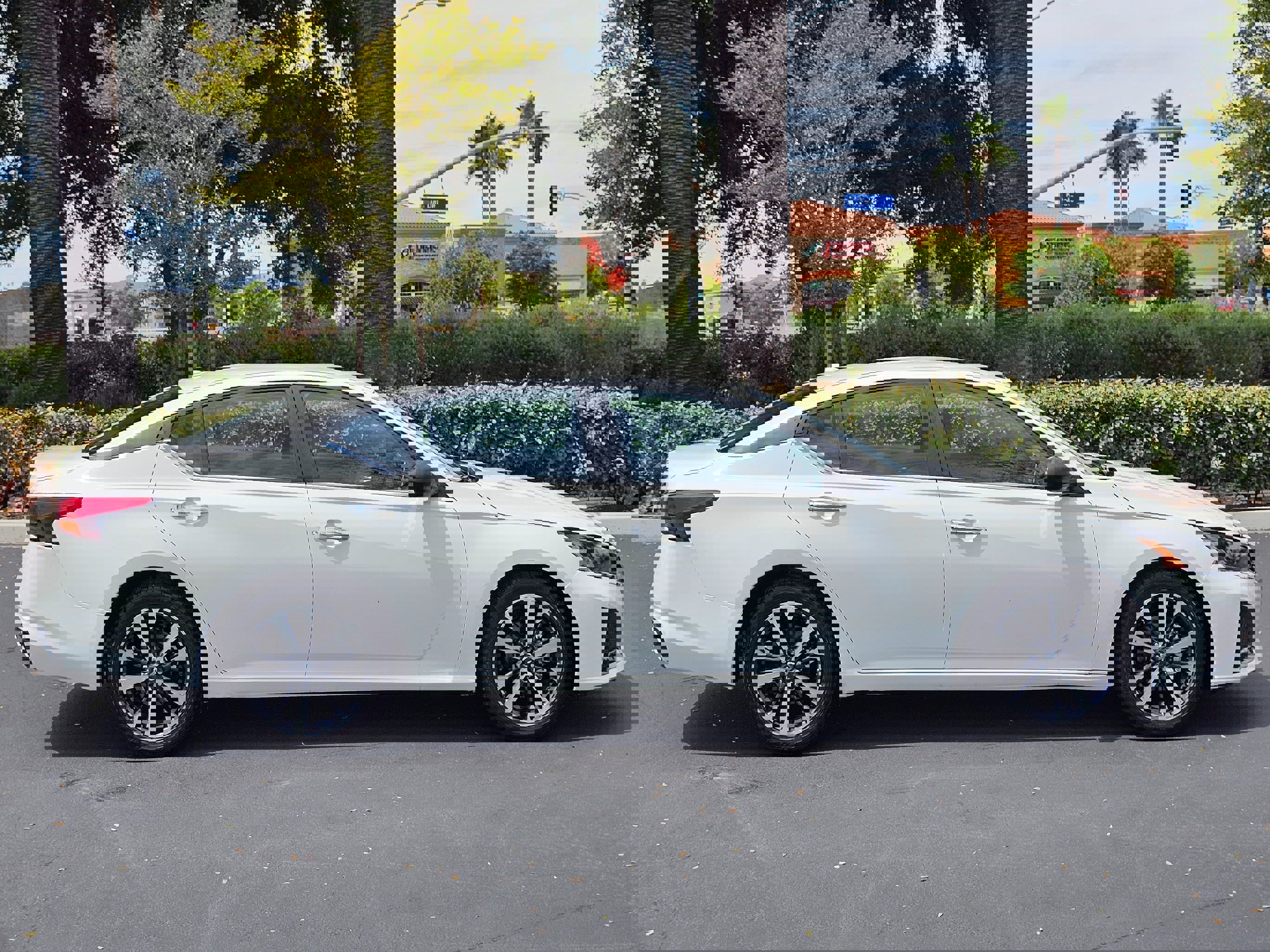 Used 2025 Nissan Altima 2.5 SV image 7
