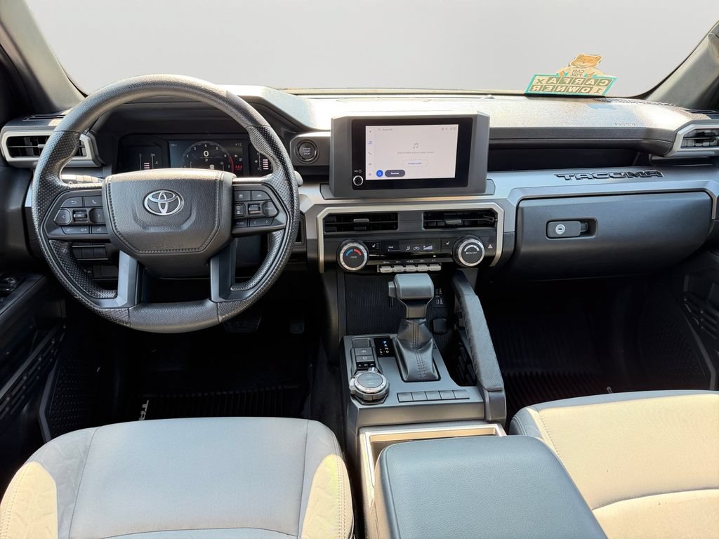Certified 2025 Toyota Tacoma SR5 AWD/4WD image 16