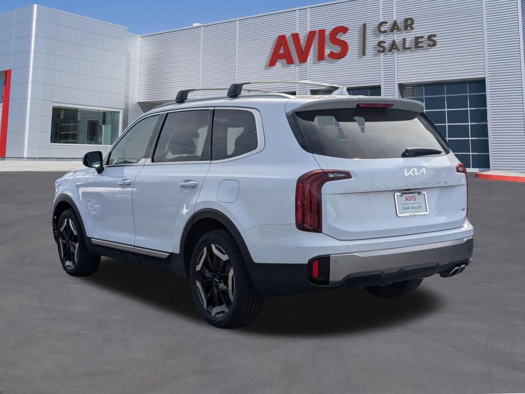Used 2025 Kia Telluride S image 9