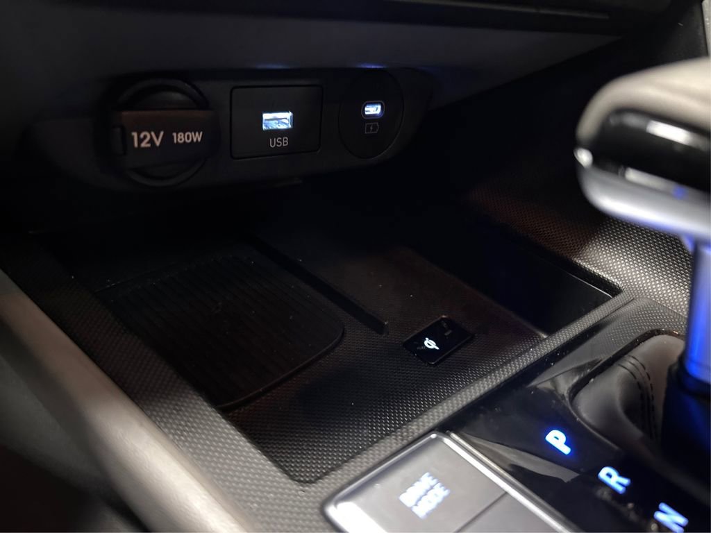 Certified 2025 Hyundai Elantra SEL image 36