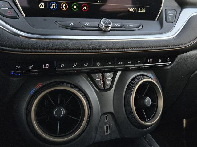 Used 2023 Chevrolet Blazer Premier w/ Enhanced Convenience Package FWD image 16