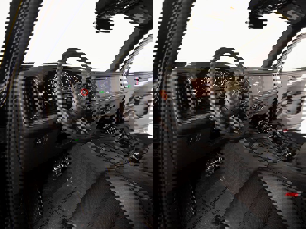 New 2026 Porsche Cayenne S image 4