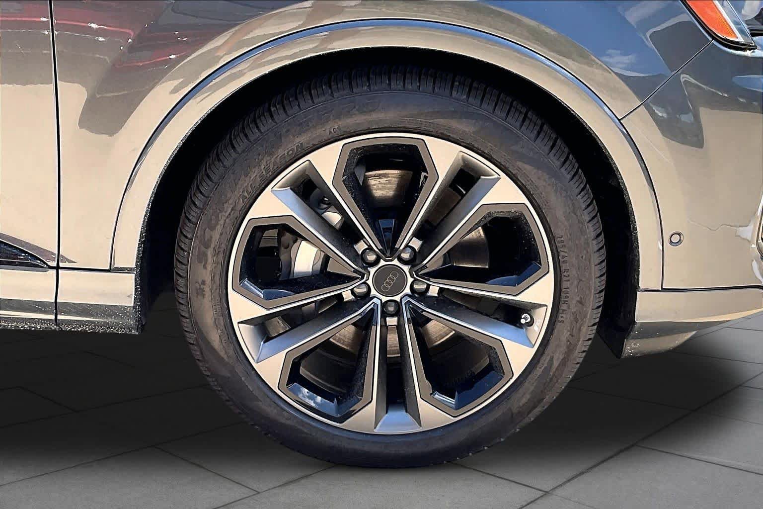 New 2026 Audi Q7 Premium Plus AWD/4WD image 11