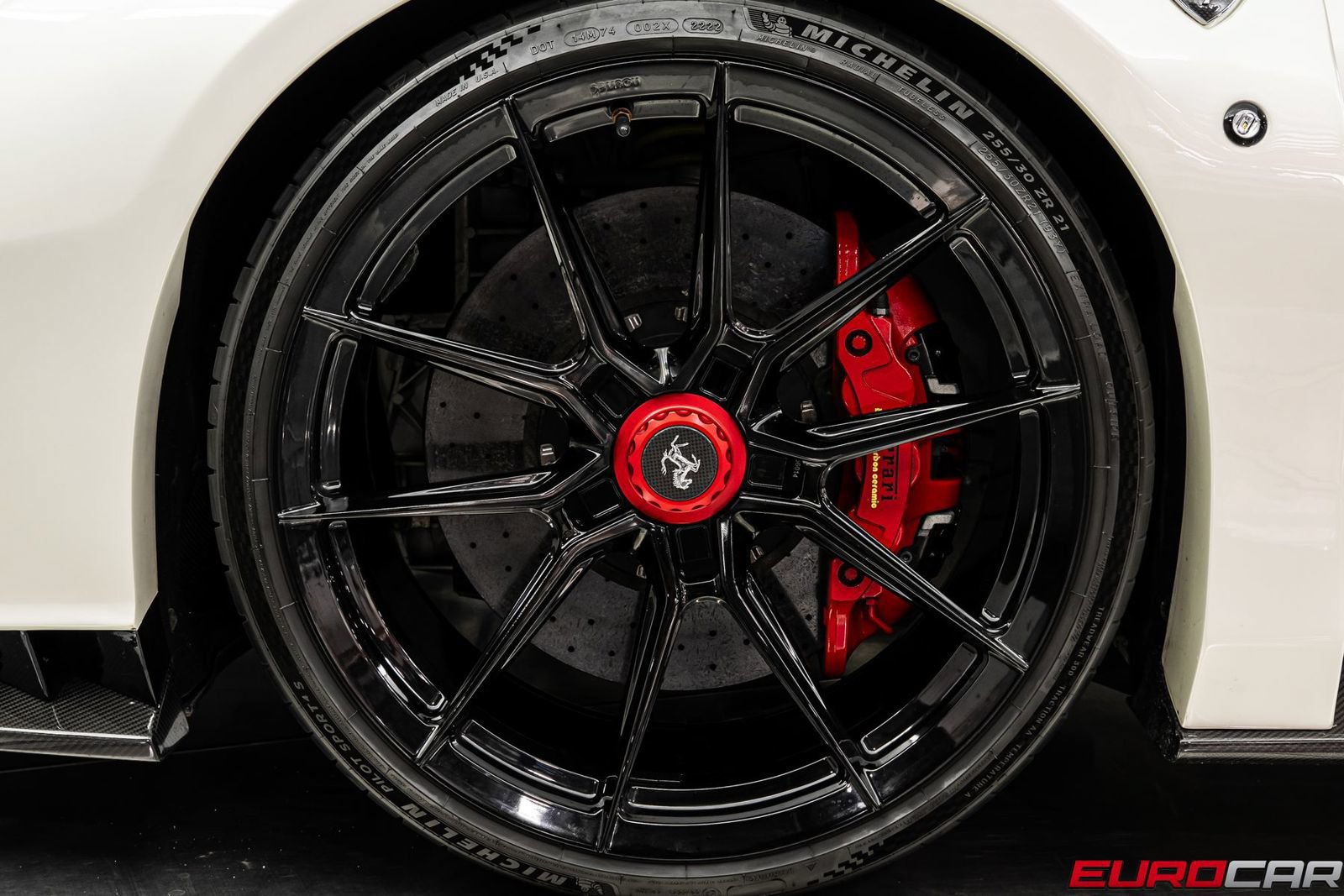 Used 2021 Ferrari F8 Tributo RWD image 33