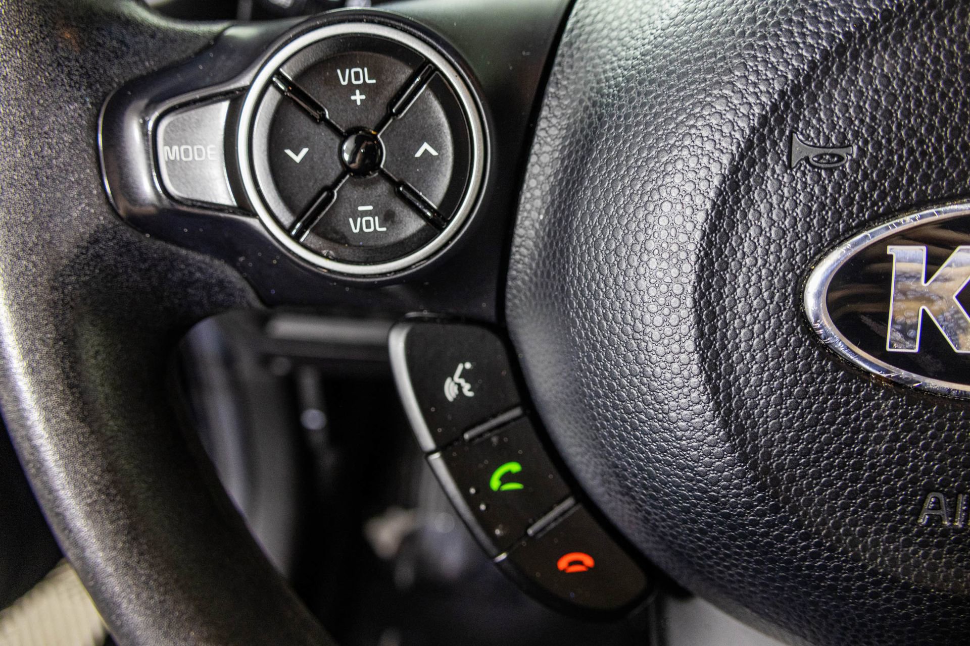 Used 2018 Kia Soul + FWD image 30