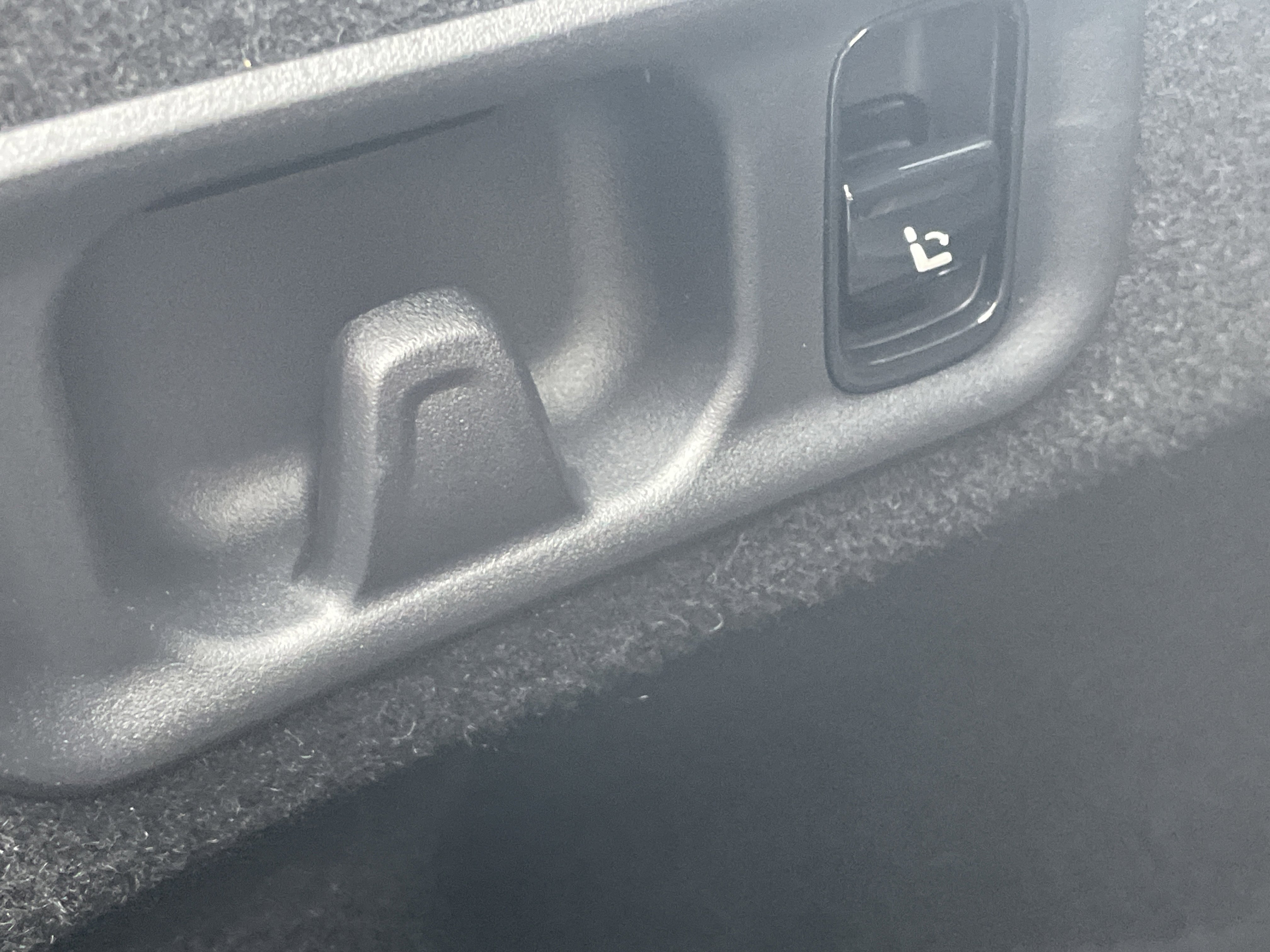 New 2026 Mercedes-Benz E 53 AMG e 4MATIC Sedan image 10