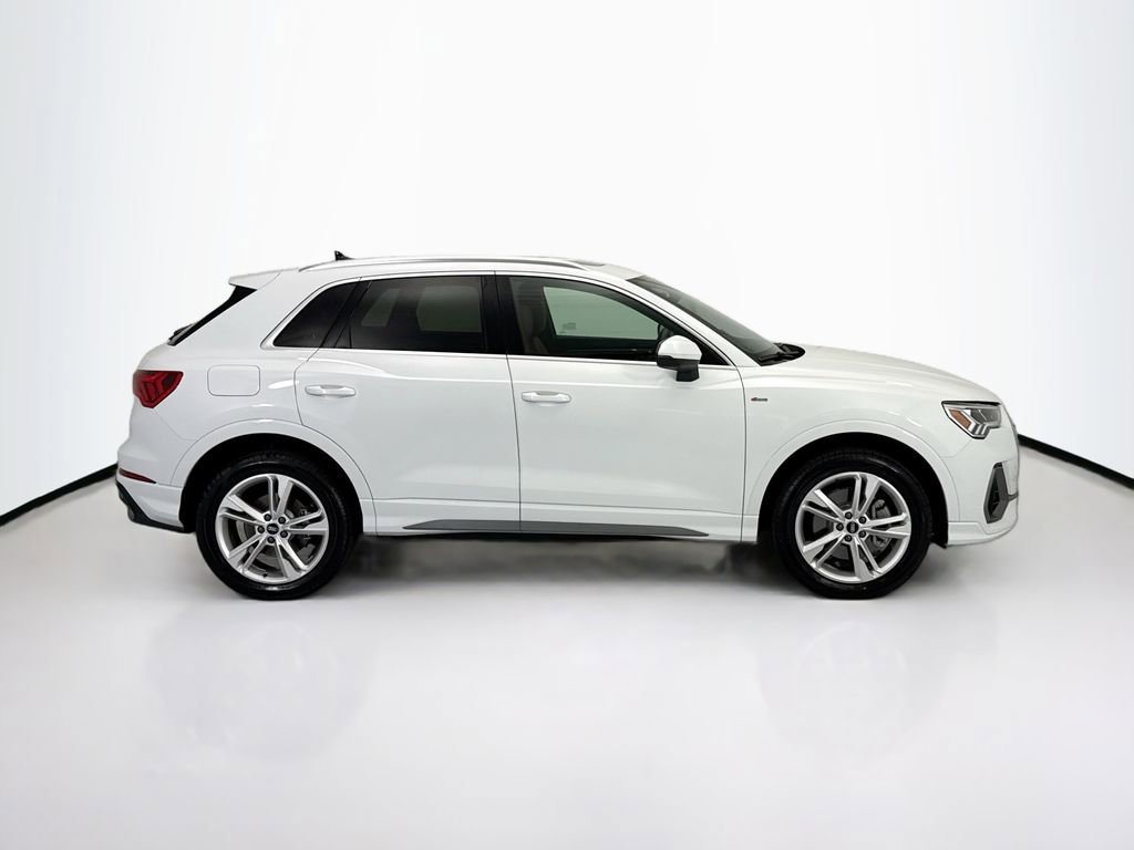 Used 2022 Audi Q3 2.0T Premium Plus AWD/4WD image 4