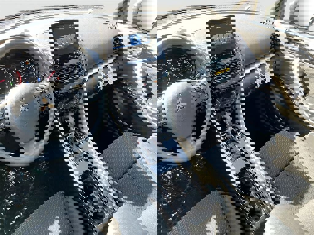 New 2026 Mitsubishi Eclipse Cross LE image 25