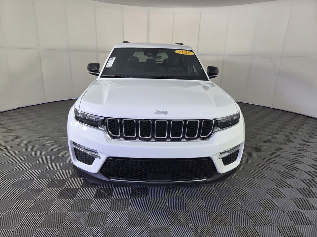 Certified 2025 Jeep Grand Cherokee Limited image 3