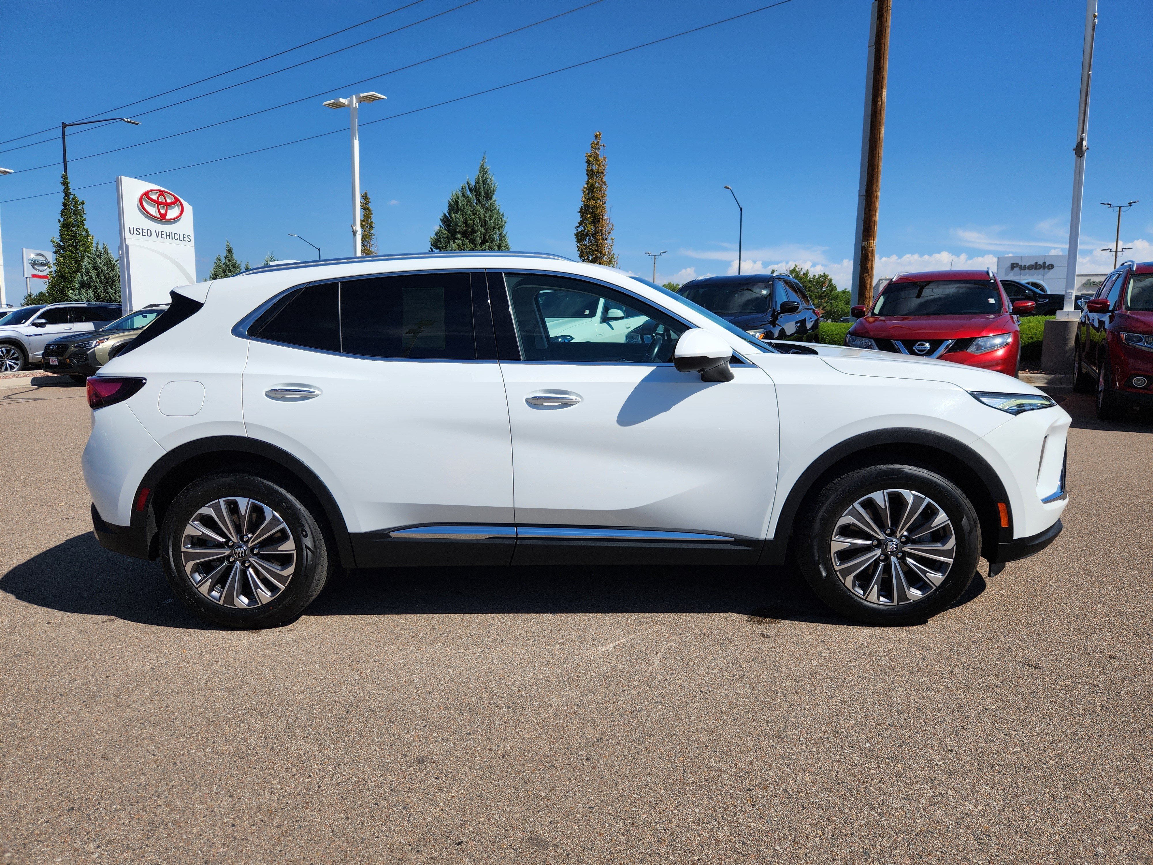 Used 2024 Buick Envision Preferred AWD/4WD image 2