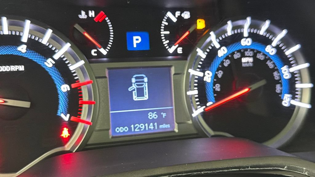 Used 2015 Toyota 4Runner SR5 AWD/4WD image 20