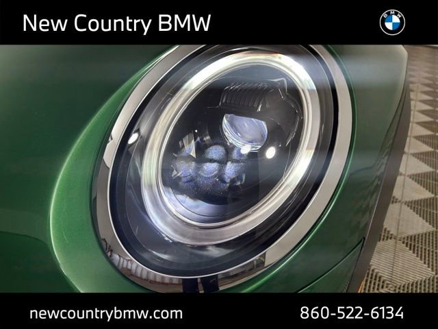 Used 2023 MINI Cooper 2-Door Hardtop image 28