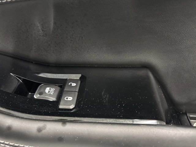 Used 2023 Jeep Grand Cherokee Overland image 28