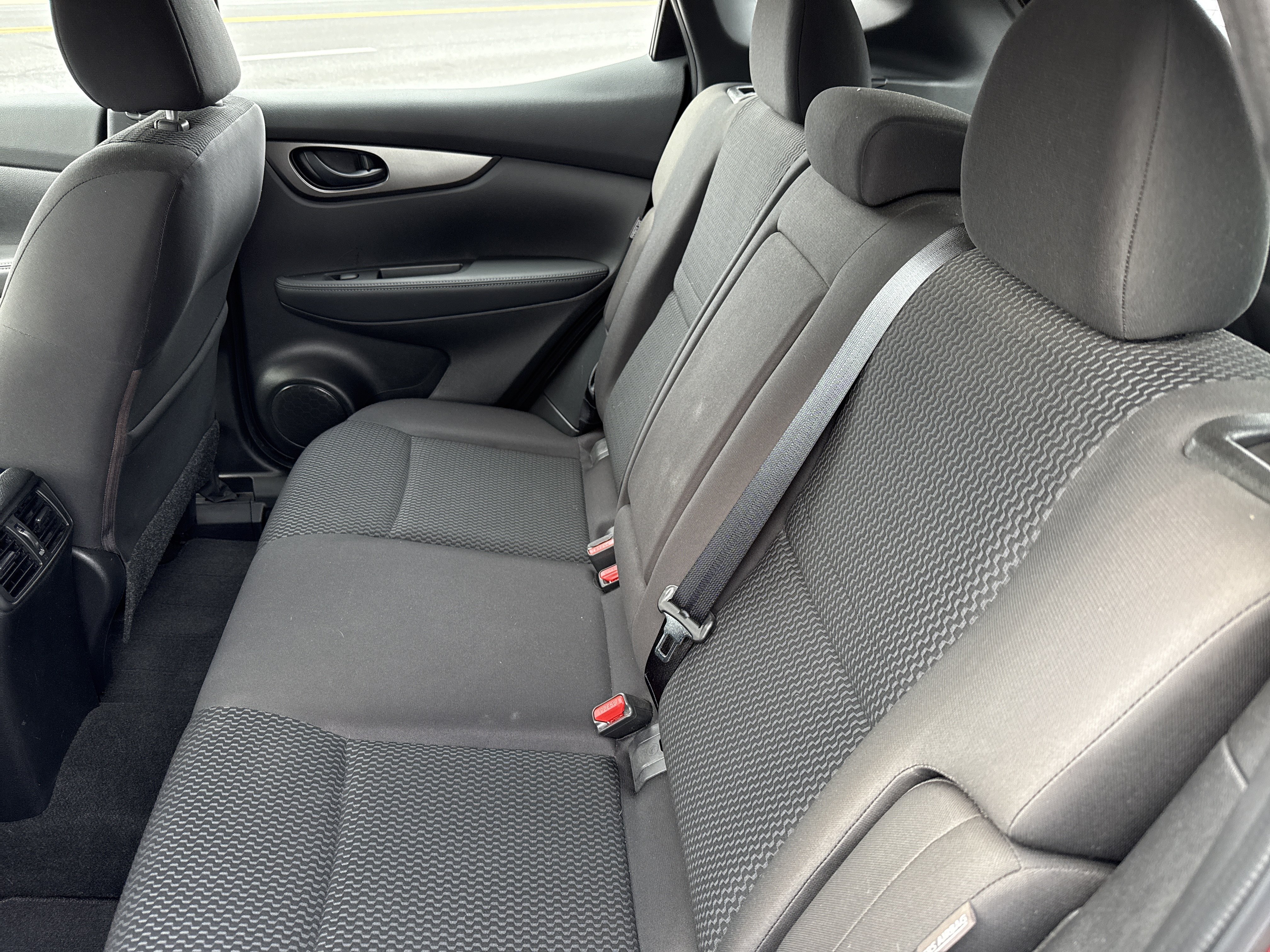 Used 2020 Nissan Rogue Sport S AWD/4WD image 16