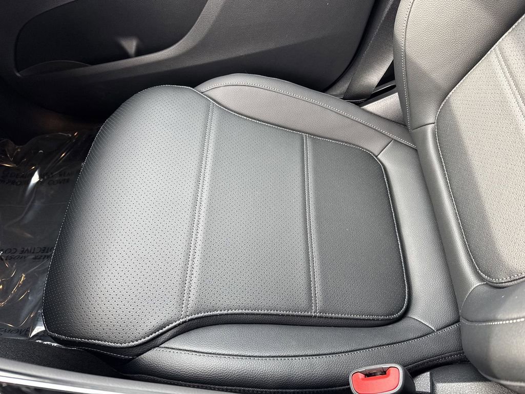 New 2025 Mercedes-Benz GLC 300 4MATIC image 25