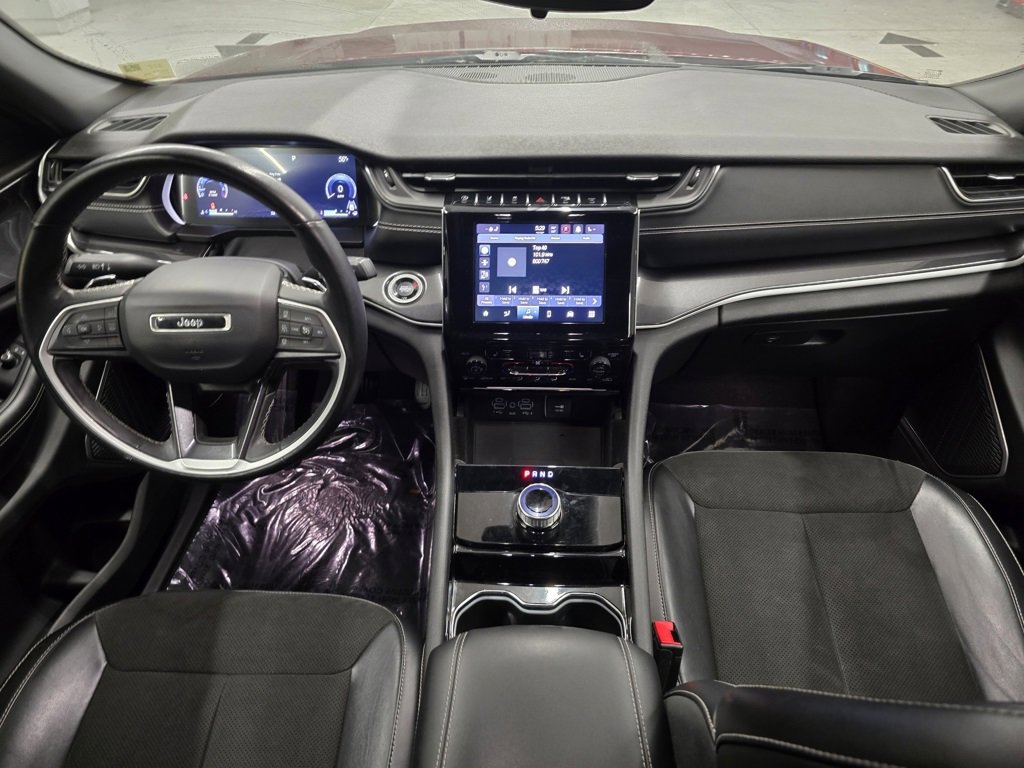 Used 2022 Jeep Grand Cherokee L Laredo image 34