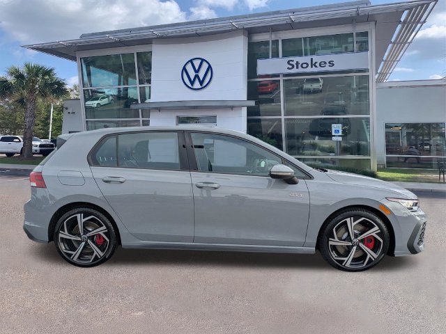 New 2026 Volkswagen GTI SE FWD image 3